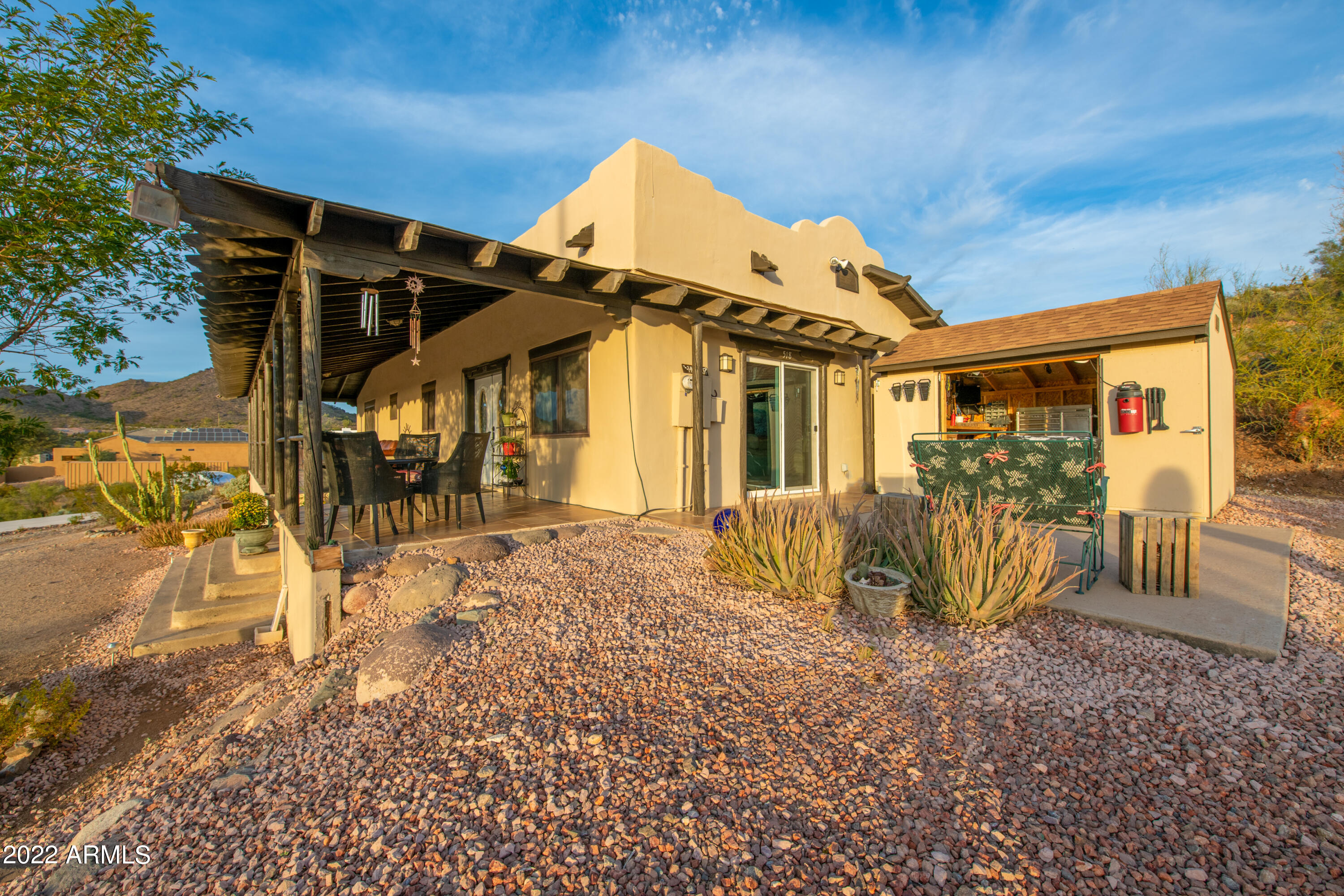 518 West Briles Road Phoenix, AZ 85085 - Photo 15 of 26 Front Patio
