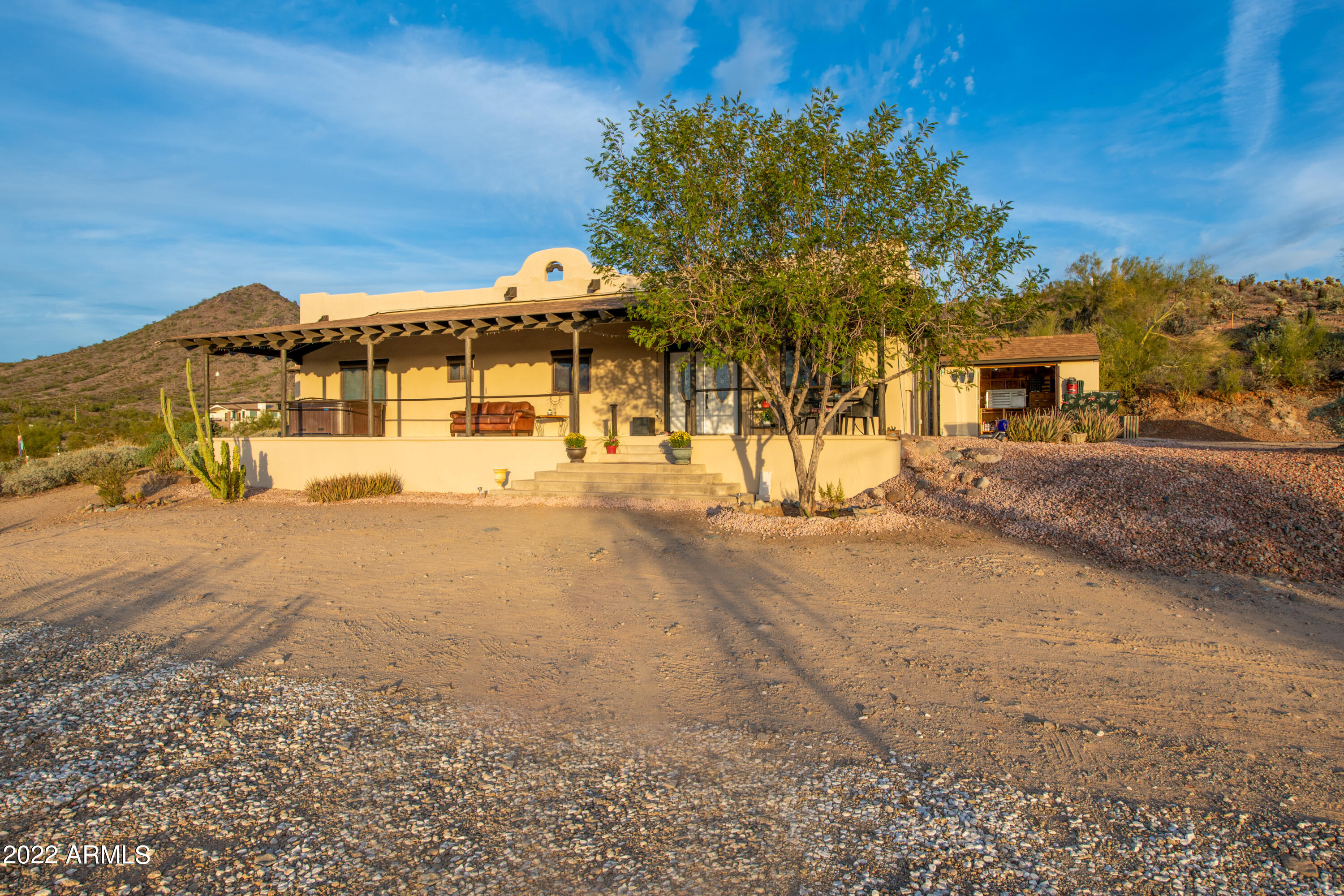 518 West Briles Road Phoenix, AZ 85085 - Photo 18 of 26 Welcome Home!