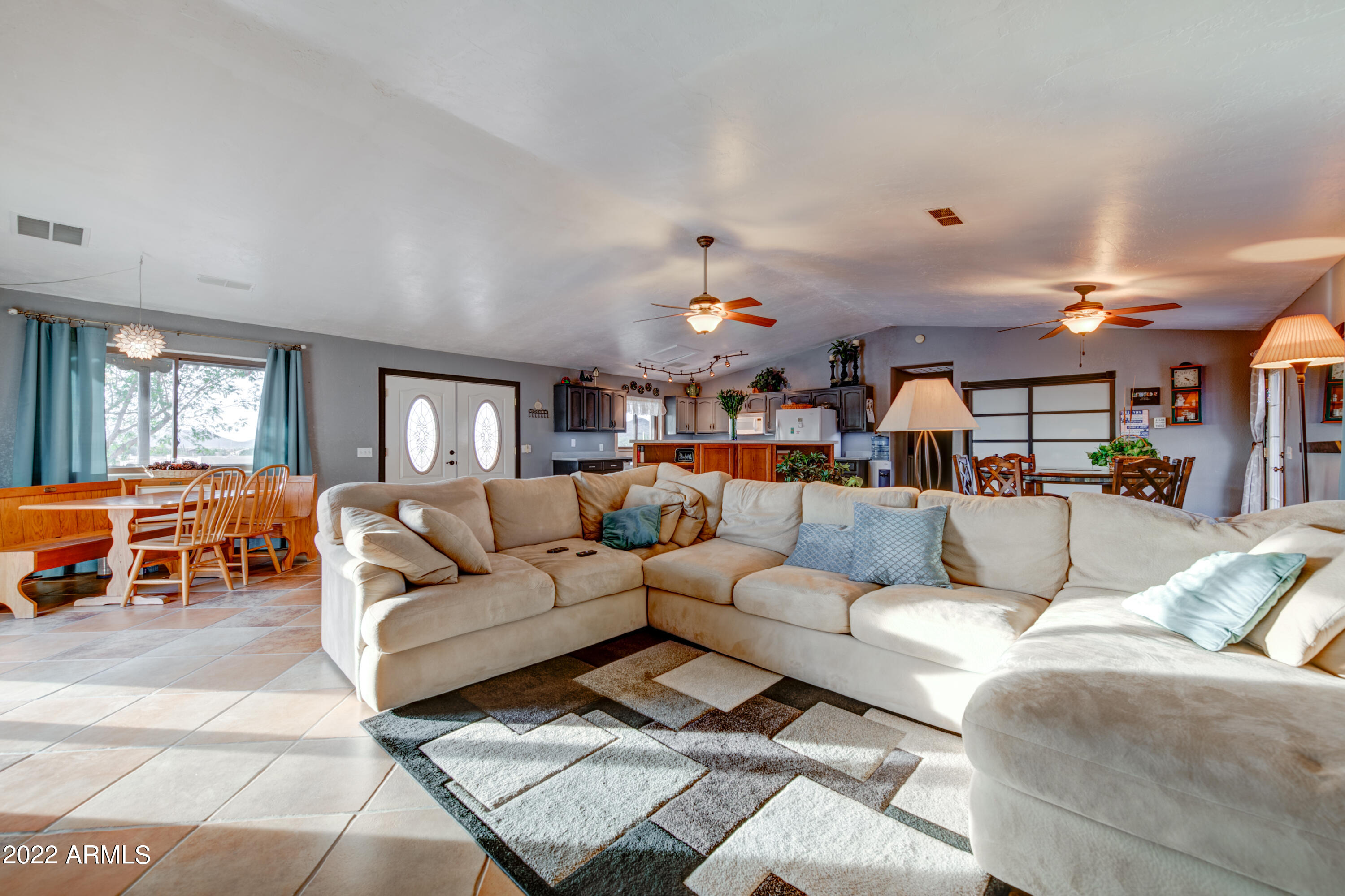 518 West Briles Road Phoenix, AZ 85085 - Photo 6 of 26 Perfect for Gathering