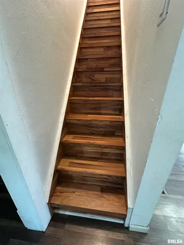 $140,000 | 410 East Virginia Avenue, Peoria, IL 61603