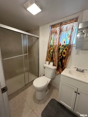 $140,000 | 410 East Virginia Avenue, Peoria, IL 61603