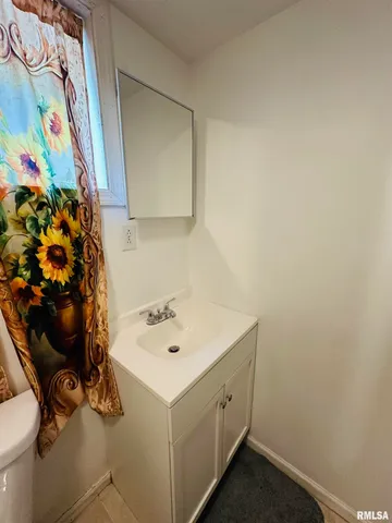 $140,000 | 410 East Virginia Avenue, Peoria, IL 61603