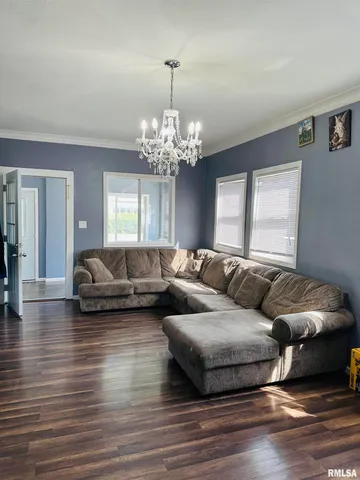 $140,000 | 410 East Virginia Avenue, Peoria, IL 61603