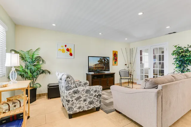 $5,600 | 1830 North Mira Loma Way, Palm Springs, CA 92262