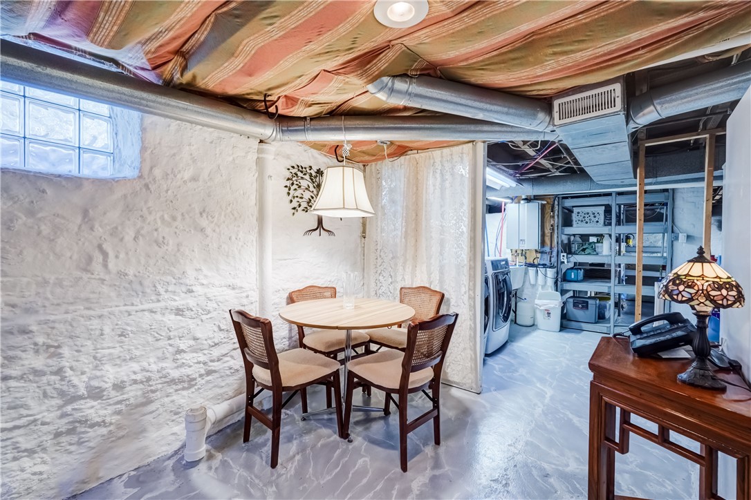 39 Rowley Street Rochester, NY 14607 - Photo 14 of 50