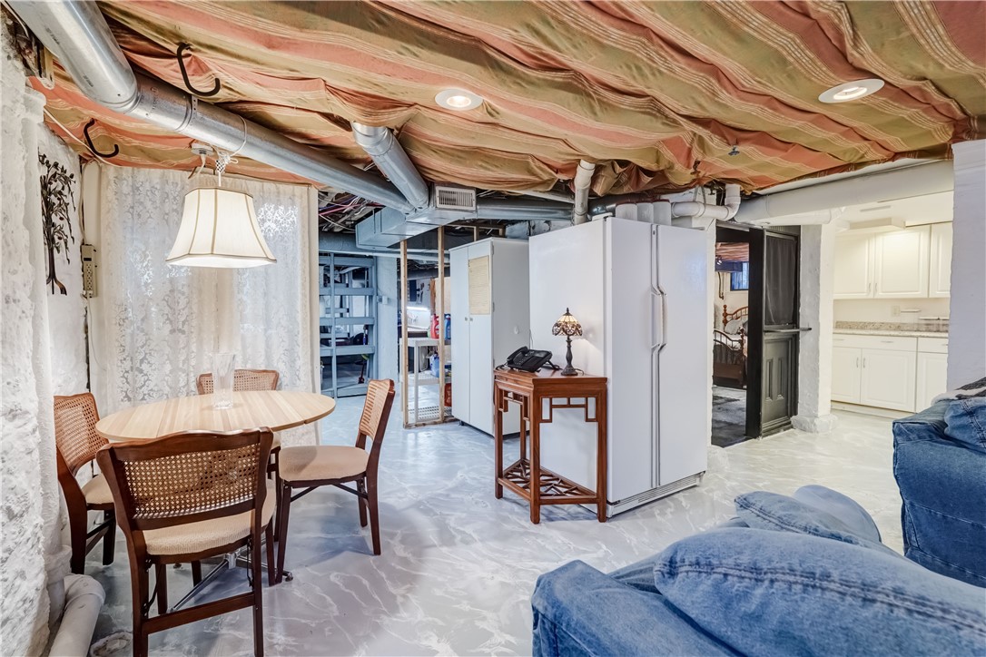 39 Rowley Street Rochester, NY 14607 - Photo 32 of 50