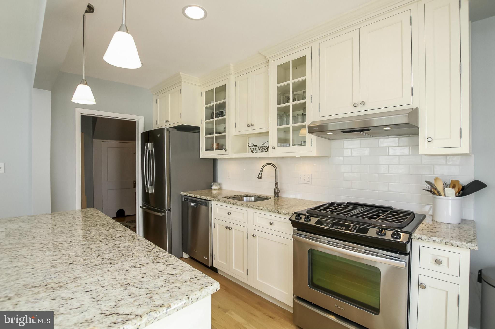 7101 Bristol Road Baltimore, MD 21212 - Photo 6 of 30 Custom kitchen by Cox Kitchens
