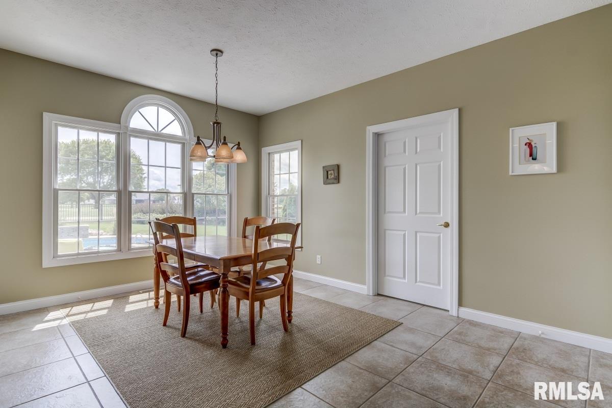 2604 Muirfield Road Springfield, IL 62711 - Photo 9 of 49