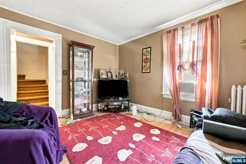 $575,000 | 60 Martin Road, Verona, NJ 07044