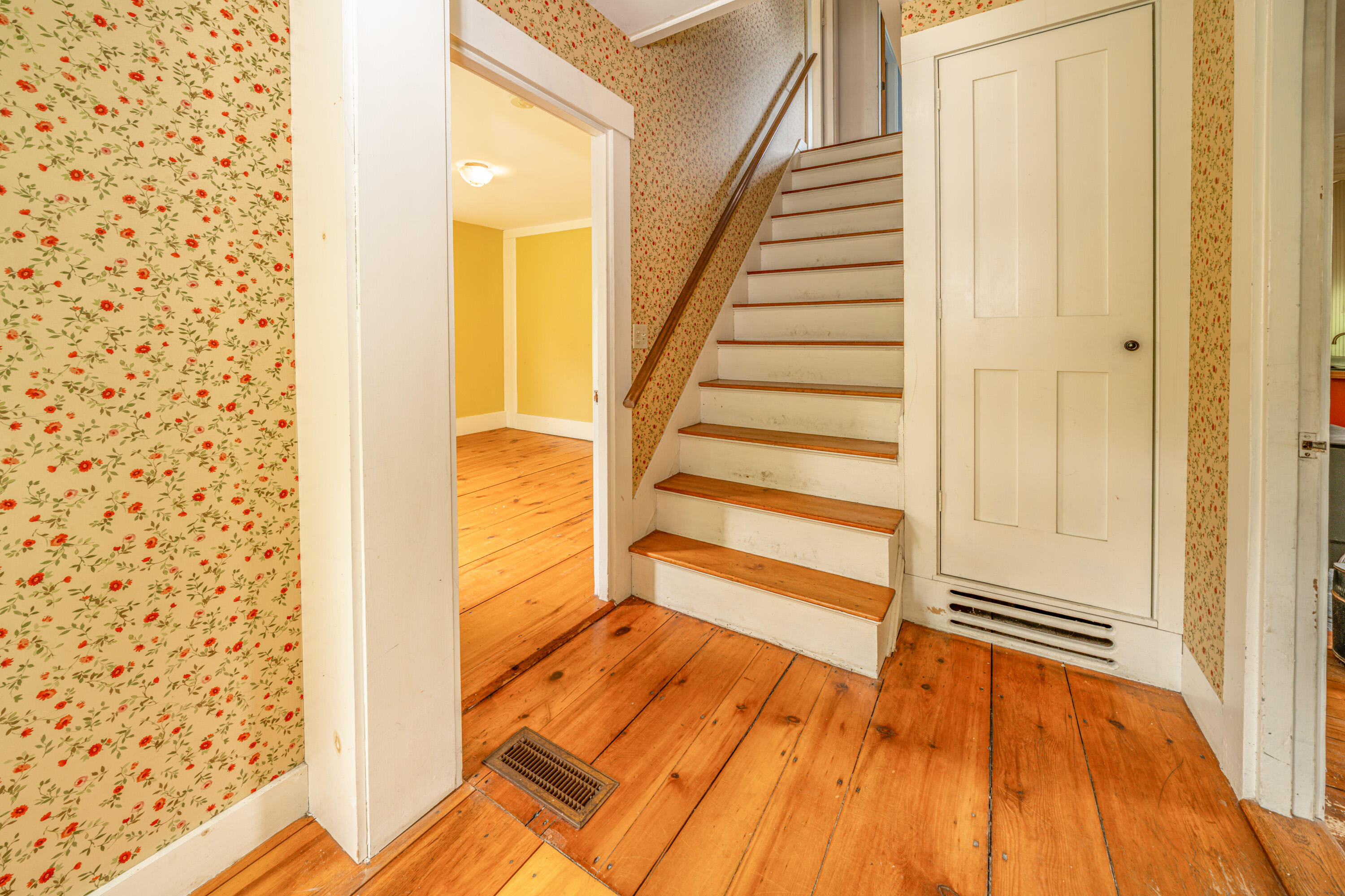 685 Winslows Mills Road Waldoboro, ME 04572 - Photo 22 of 46 2537