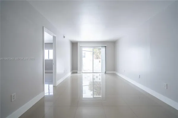 $2,000 | 1986 Biarritz Drive, Unit 207, Miami Beach, FL 33141