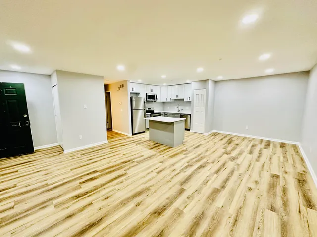 $219,999 | 41226 Southwind Drive, Canton, MI 48188