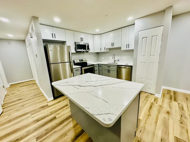 $219,999 | 41226 Southwind Drive, Canton, MI 48188