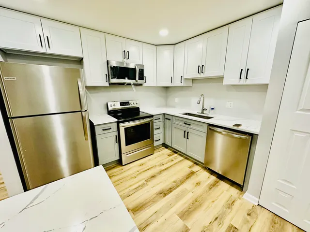 $219,999 | 41226 Southwind Drive, Canton, MI 48188