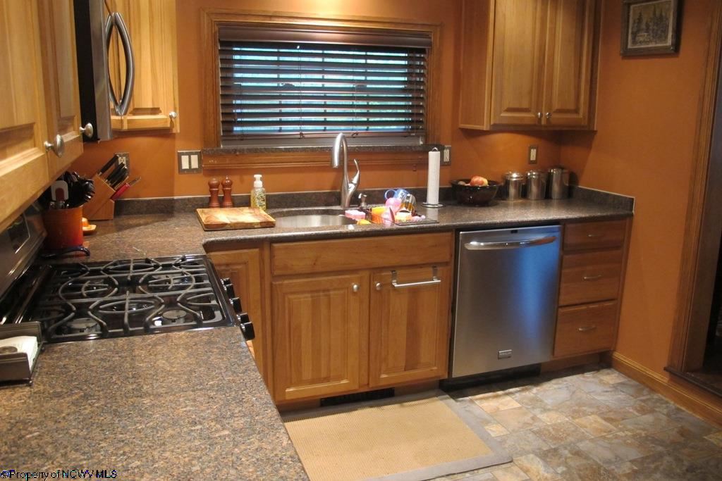1285 Buckeye Road Mount Morris, PA 15349 - Photo 2 of 20 Gallery Image 2