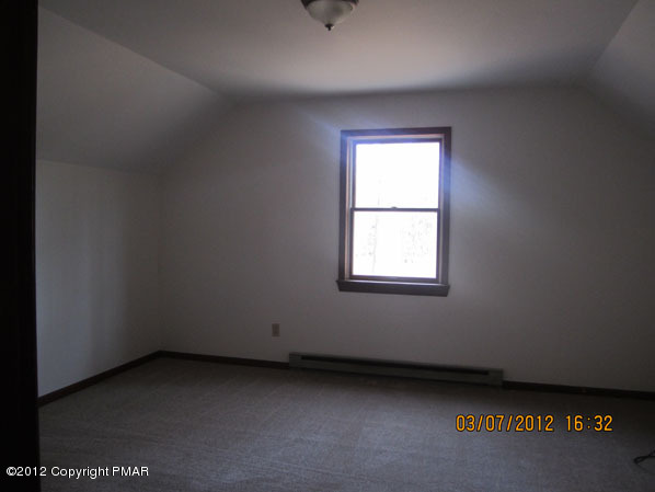 123 Willow Grove Road Pocono Summit, PA 18346 - Photo 6 of 10 br 2