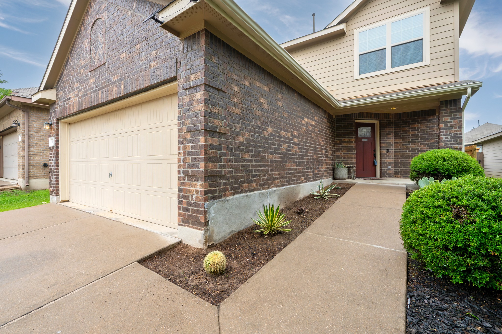 7108 Crestone Road Austin, TX 78744 - Photo 4 of 34