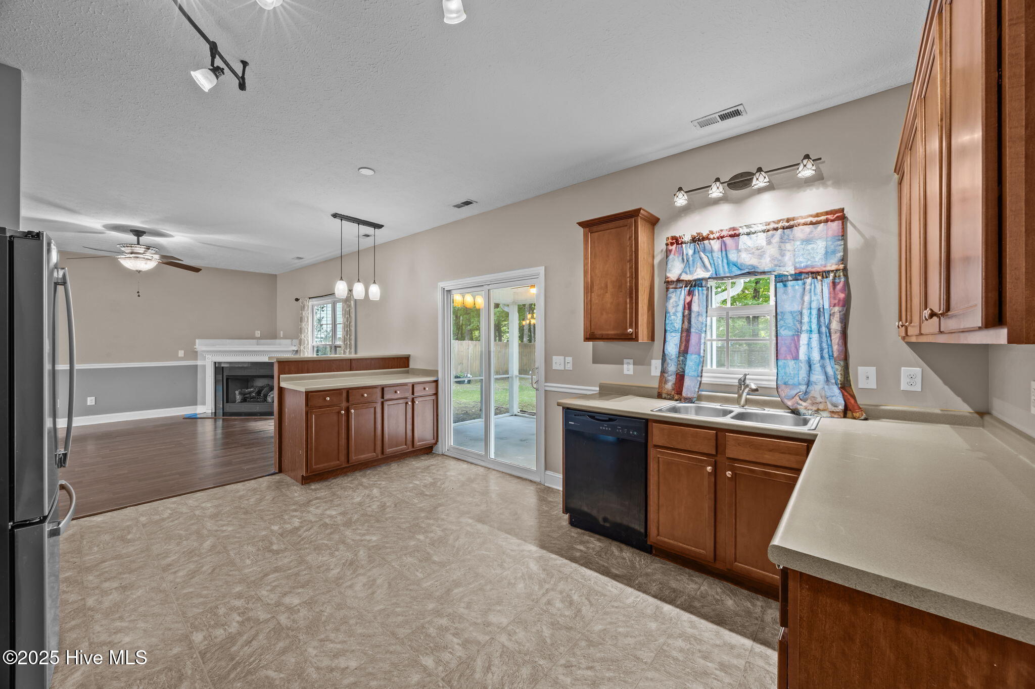 3107 John Willis Road New Bern, NC 28562 - Photo 11 of 41 14-web-or-mls-0C0A7160