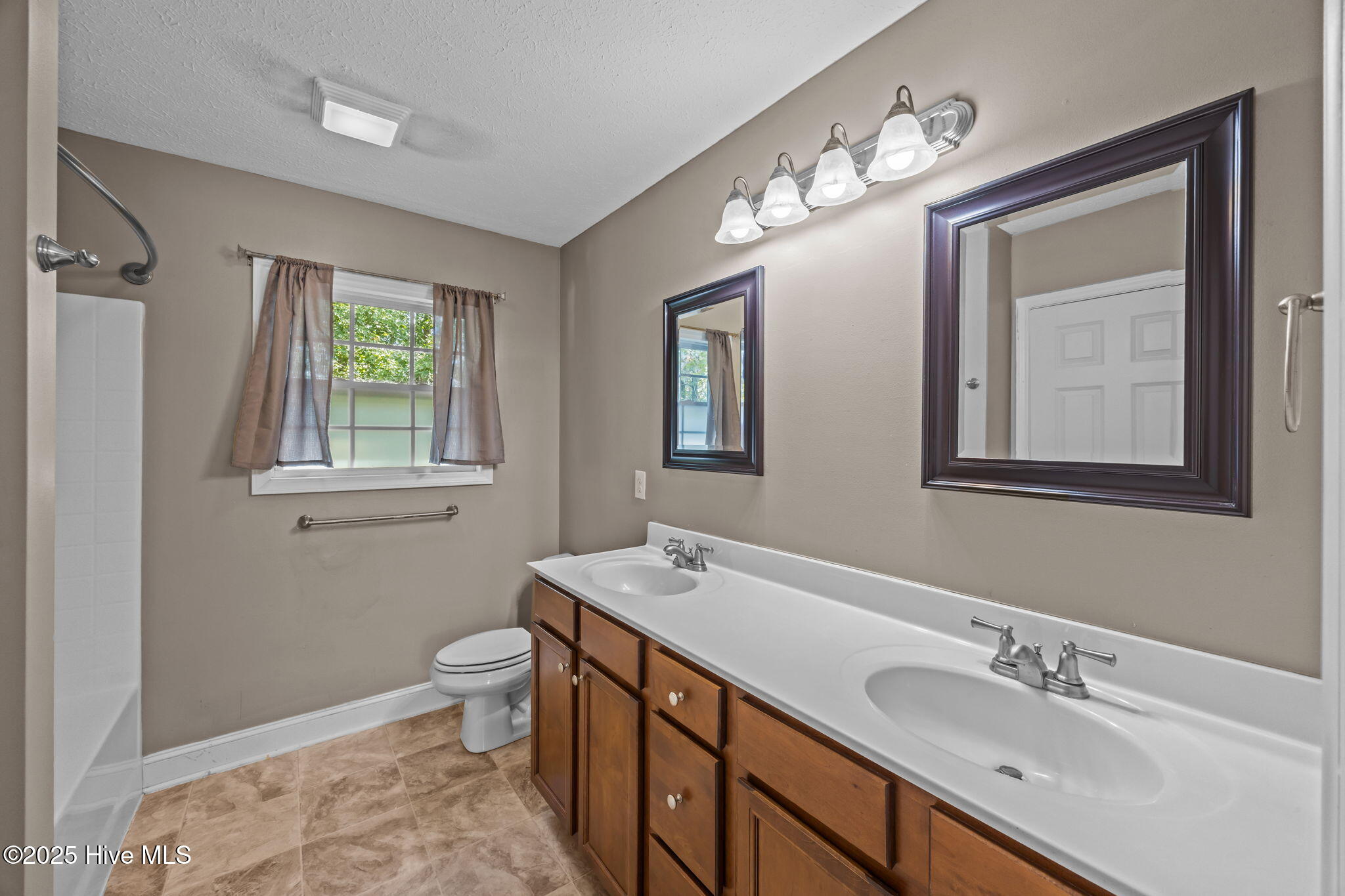 3107 John Willis Road New Bern, NC 28562 - Photo 17 of 41 23-web-or-mls-0C0A7187