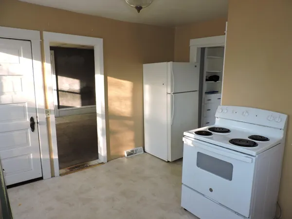 $159,000 | N1810 Highway 12, Koshkonong, WI 53538