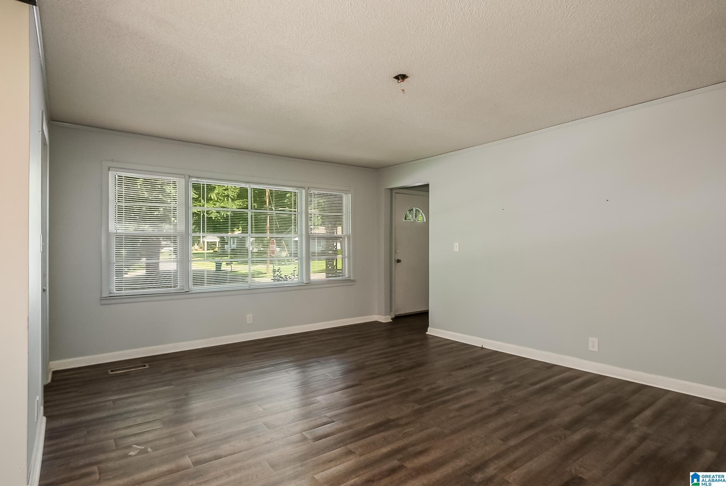 601 3rd Terrace Pleasant Grove, AL 35127 - Photo 5 of 20