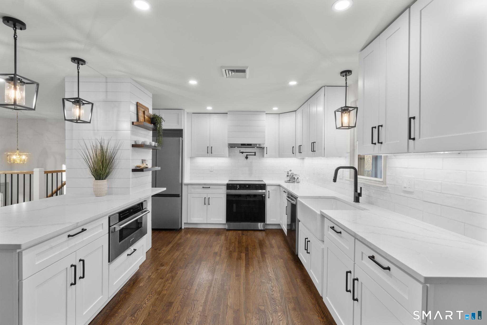 11 Lane Street Shelton, CT 06484 - Photo 17 of 40