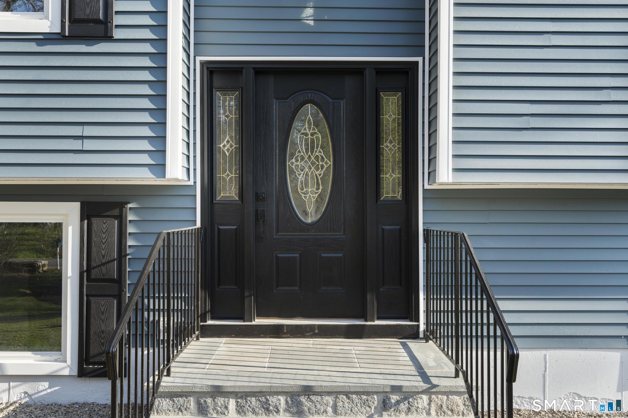 11 Lane Street Shelton, CT 06484 - Photo 4 of 40