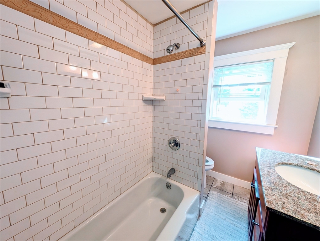 62 Homestead Avenue Springfield, MA 01151 - Photo 17 of 28 Gallery Image 17
