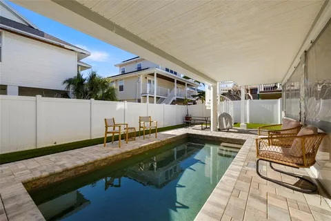 $850,000 | 247 126th Avenue, Treasure Island, FL 33706