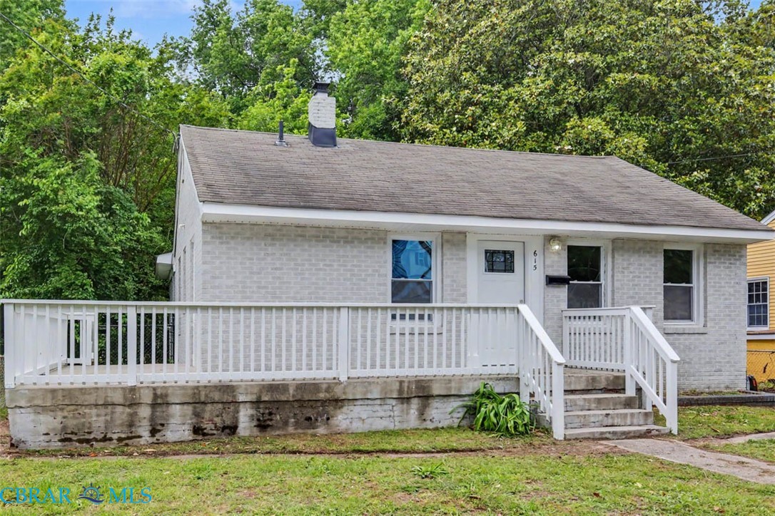 615 Bell Street Hampton, VA 23661 - Photo 4 of 32