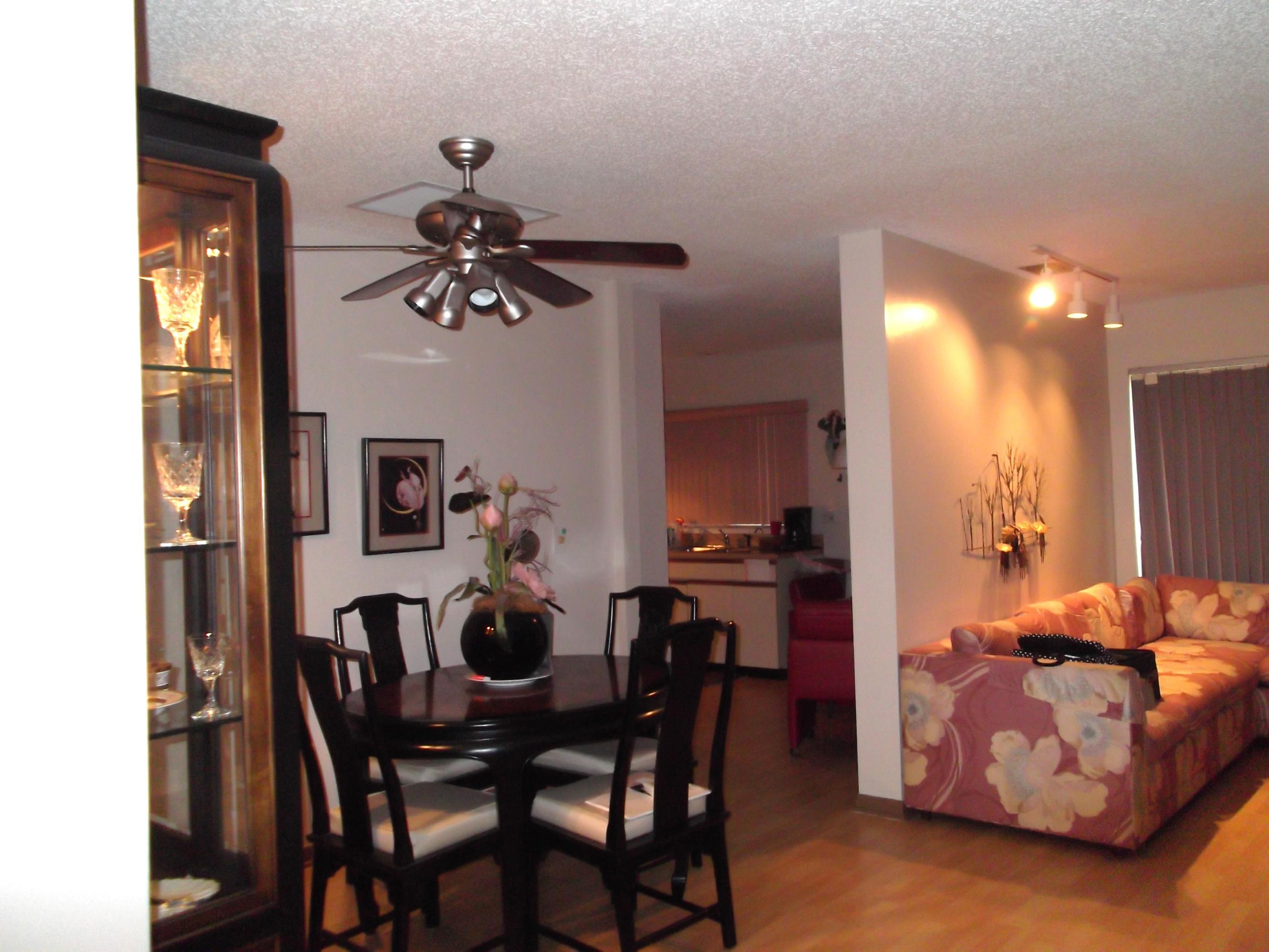 9666 Sunny Isle Circle Boca Raton, FL 33428 - Photo 3 of 10 9666 Sunny Isle Dining