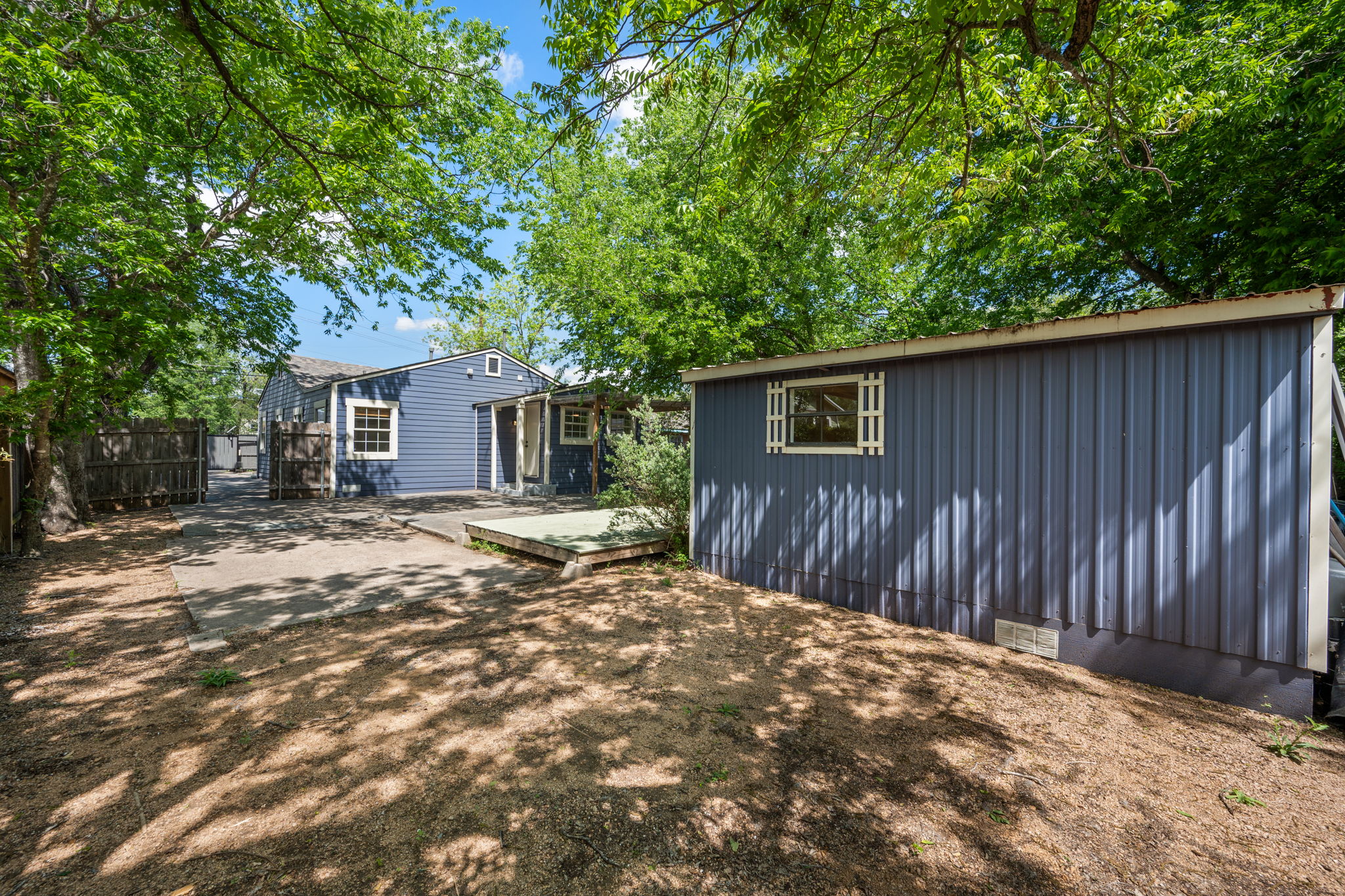 1137 Nickols Avenue Austin, TX 78721 - Photo 26 of 33 Plenty of space for a garden, chickens, extra storage or add another complete unit.