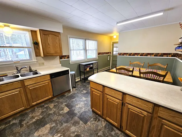 $279,000 | 92 Pine Street, Newport, VT 05855