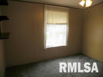 738 Moonglow Road Walnut Hill, IL 62893 - Photo 9 of 16