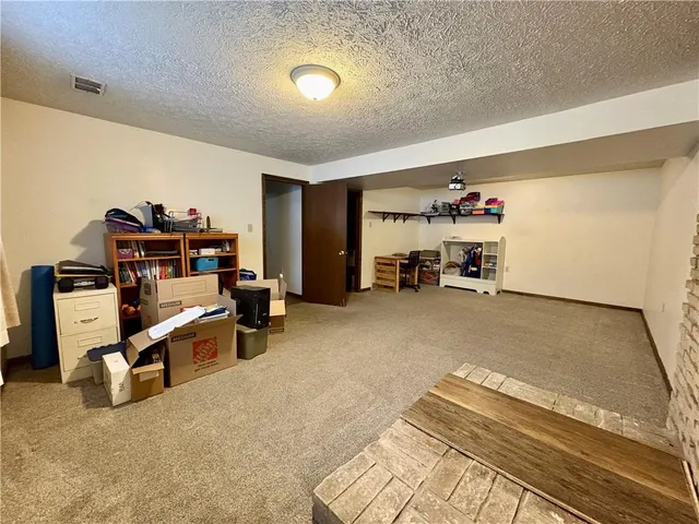 $1,600 | 2204 14th Street, Beaver Falls, PA 15010