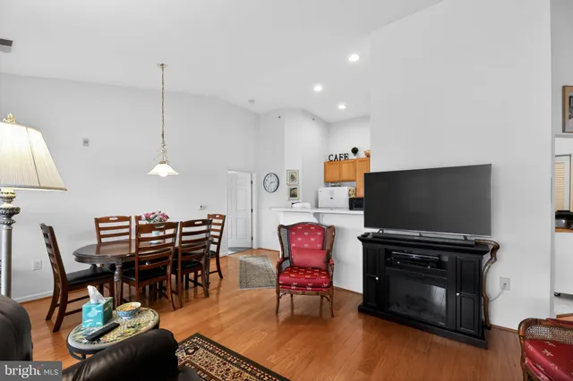 $299,900 | 1511 Moore Street, Unit 301, Bristol, PA 19007