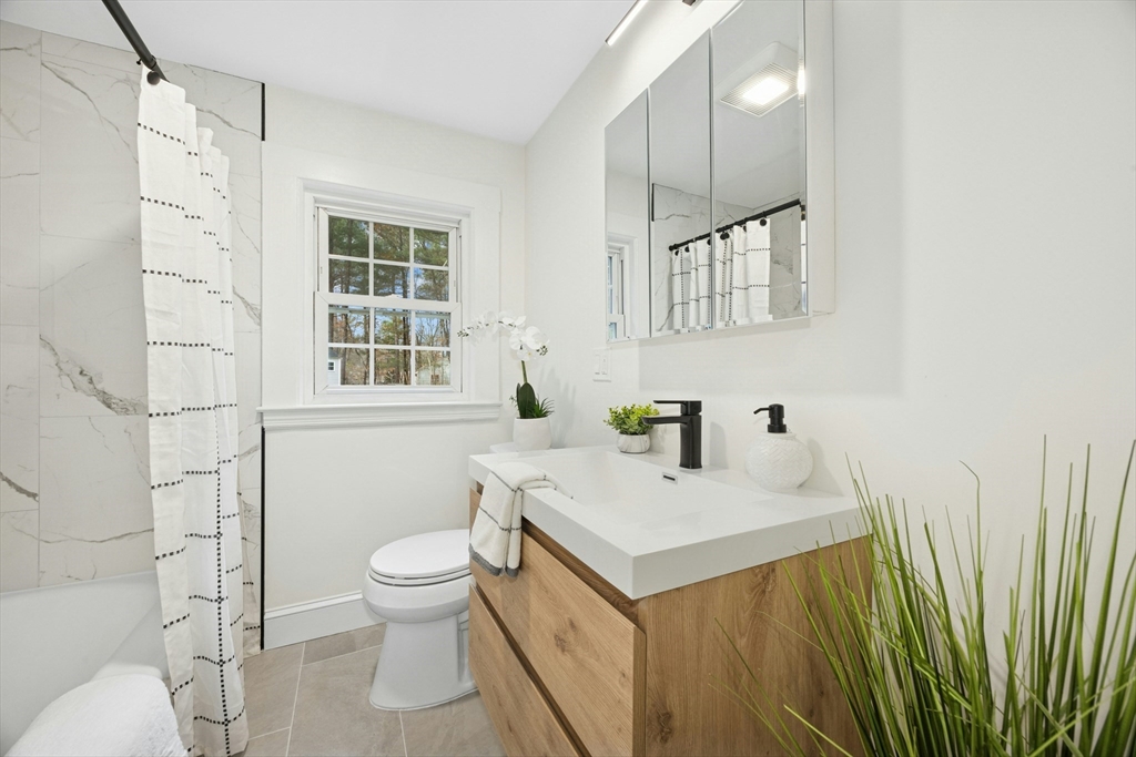8 Old Farm Road Hanover, MA 02339 - Photo 23 of 38 Gallery Image 23