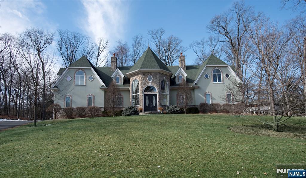 673 Glendale Road, Unit UPSTAIRS APA Franklin Lakes, NJ 07417 - Photo 19 of 19
