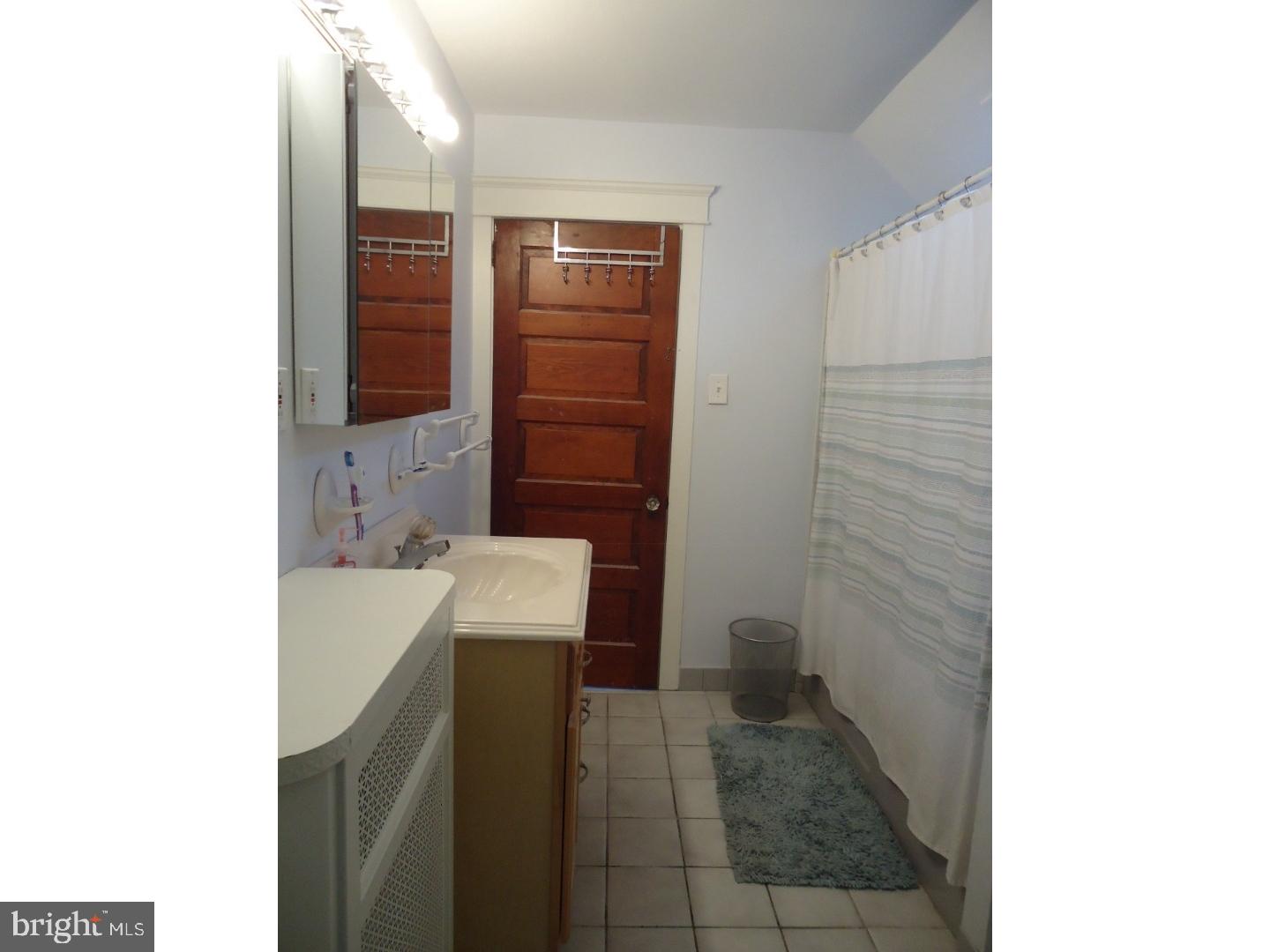 812 Southampton Road Philadelphia, PA 19116 - Photo 12 of 20 Bathroom