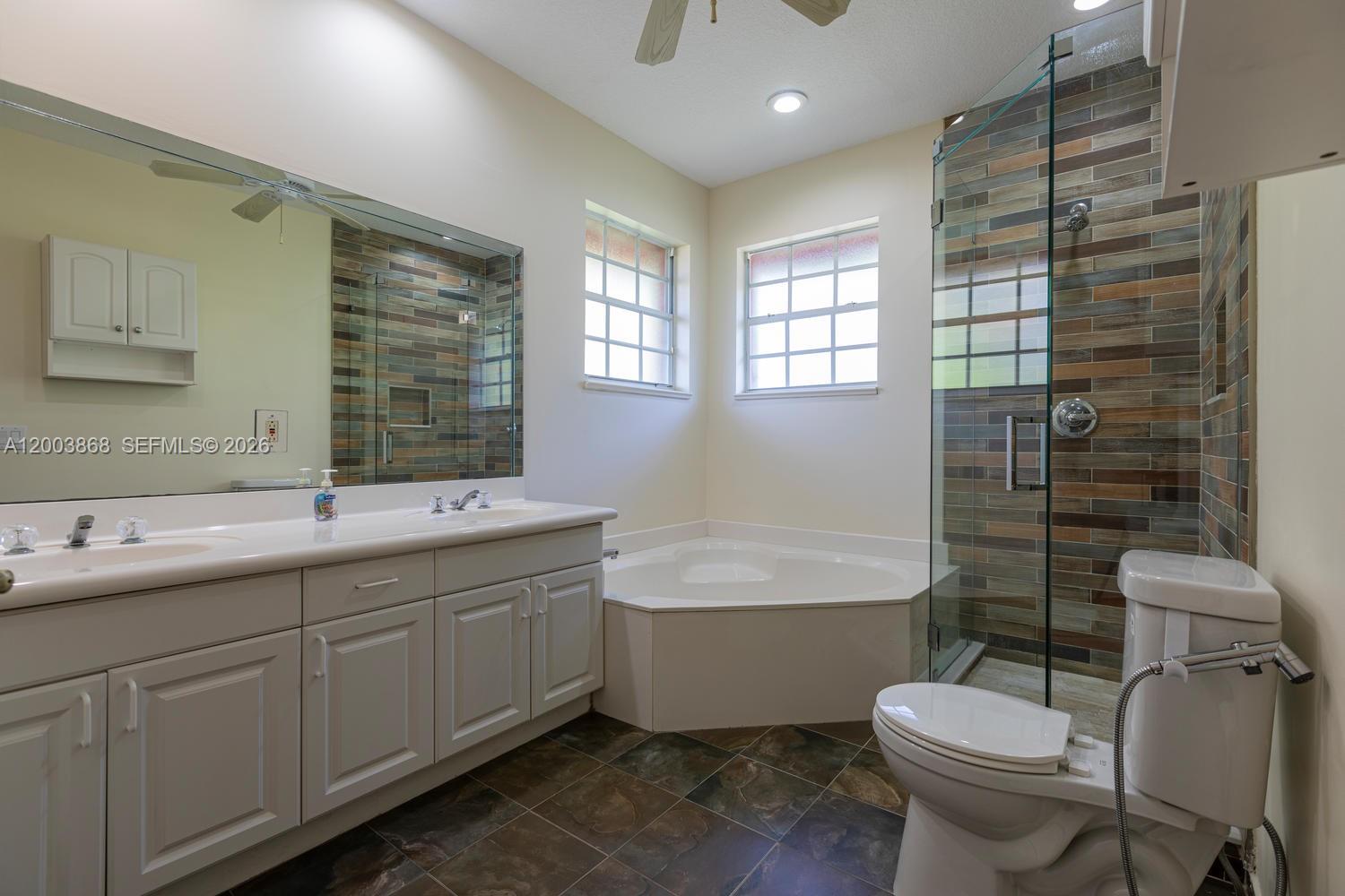 15831 Southwest 101st Street Miami, FL 33196 - Photo 8 of 15
