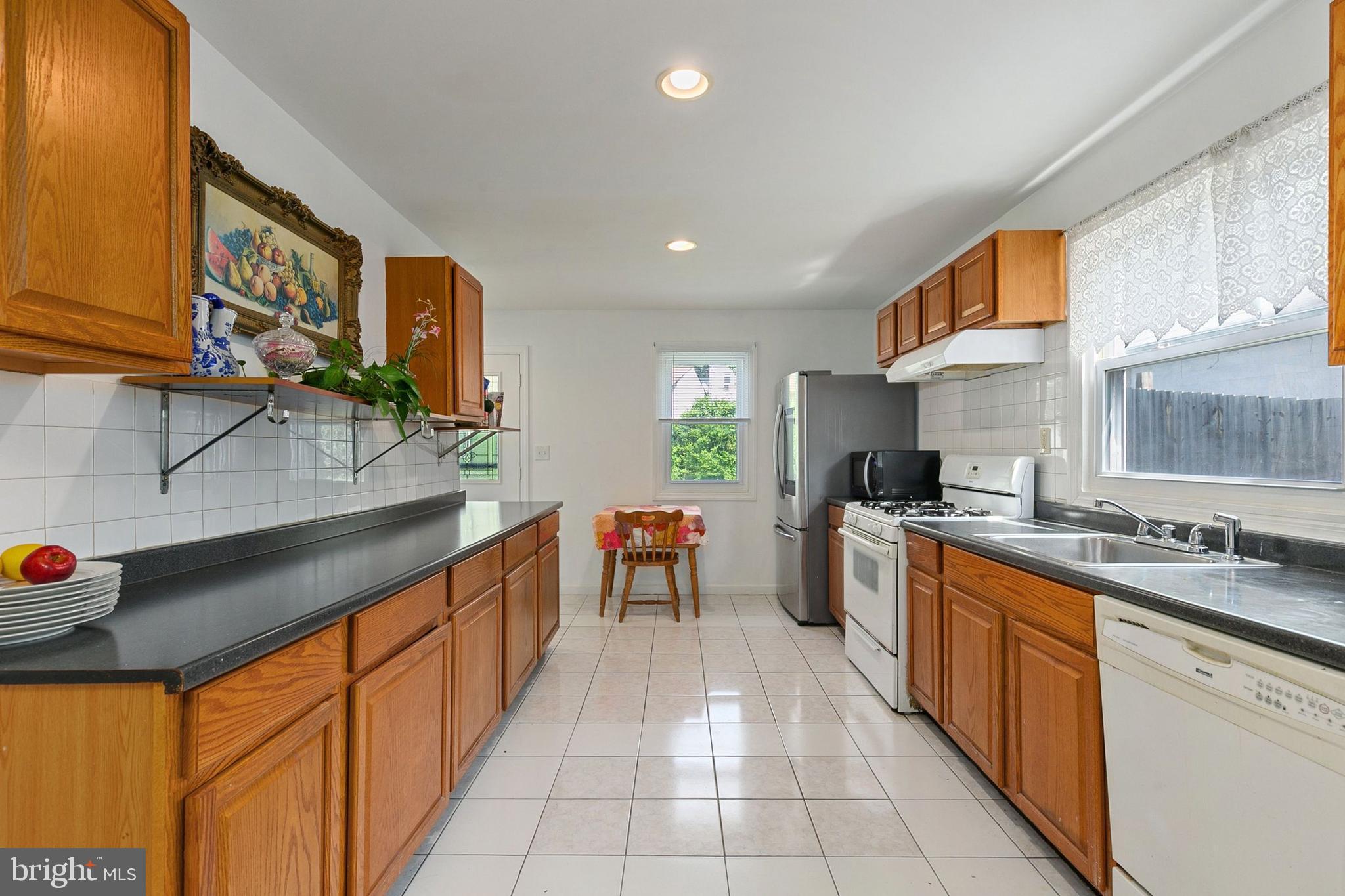 4503 Randolph Road Silver Spring, MD 20906 - Photo 5 of 31
