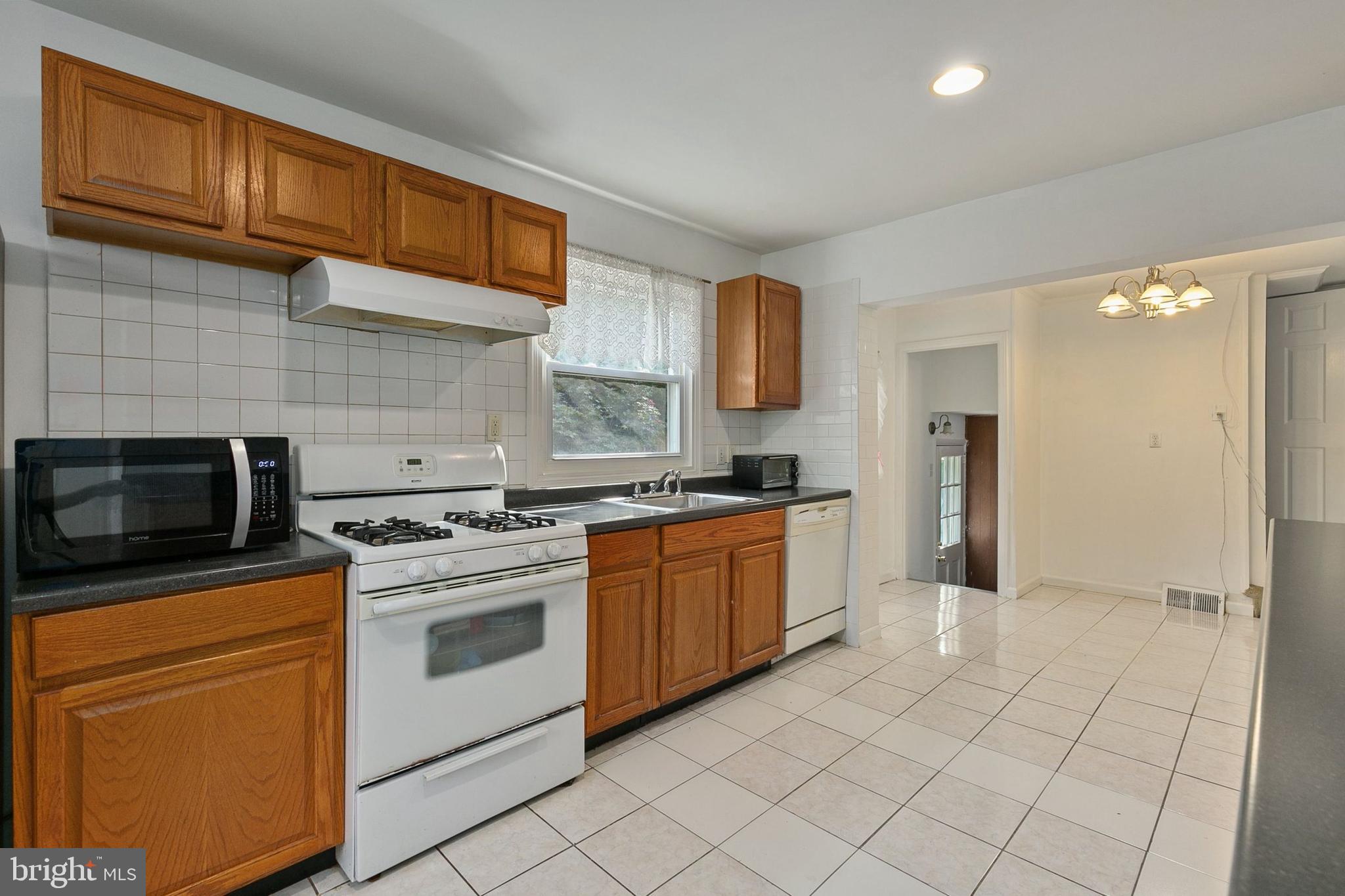 4503 Randolph Road Silver Spring, MD 20906 - Photo 8 of 31