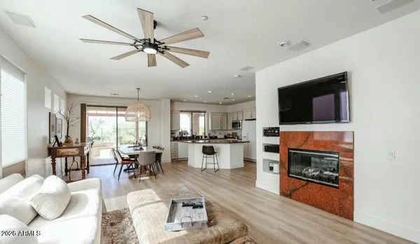 $3,990 | 2423 West Shadow Glen Court, Phoenix, AZ 85086
