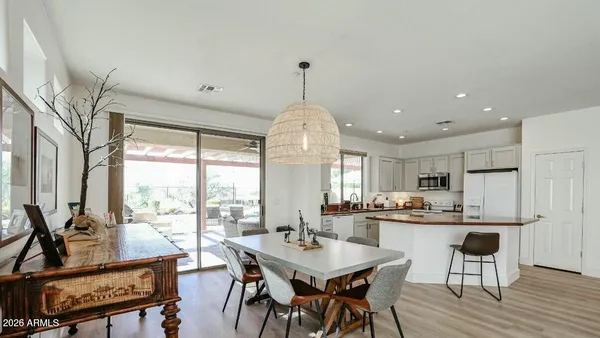 $3,990 | 2423 West Shadow Glen Court, Phoenix, AZ 85086