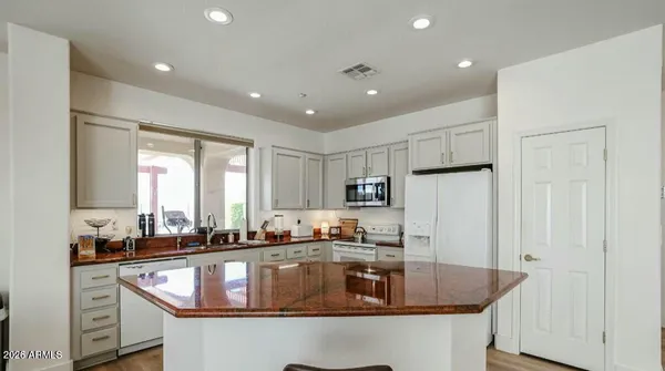 $3,990 | 2423 West Shadow Glen Court, Phoenix, AZ 85086