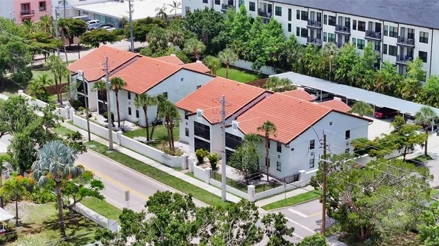 $369,000 | 631 North Orange Avenue, Unit 208, Sarasota, FL 34236