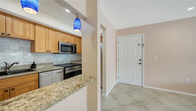 $369,000 | 631 North Orange Avenue, Unit 208, Sarasota, FL 34236