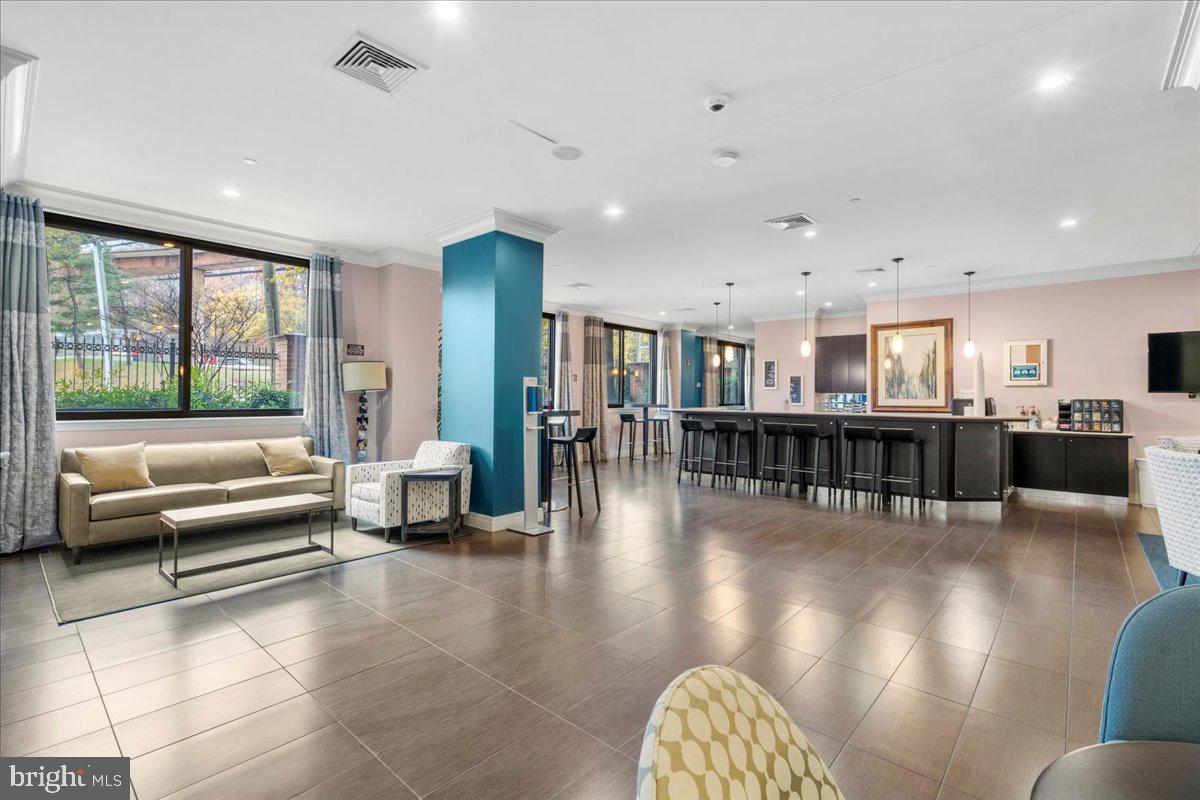 2451 Midtown Avenue, Unit 921 Alexandria, VA 22303 - Photo 30 of 54