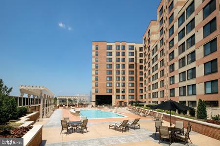 2451 Midtown Avenue, Unit 921 Alexandria, VA 22303 - Photo 34 of 54