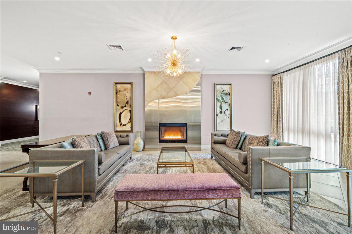 2451 Midtown Avenue, Unit 921 Alexandria, VA 22303 - Photo 5 of 54